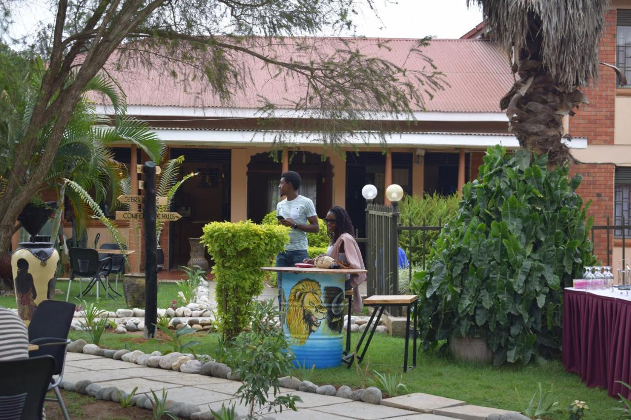 Acacia Hotel Mbarara Nyamitanga Екстериор снимка