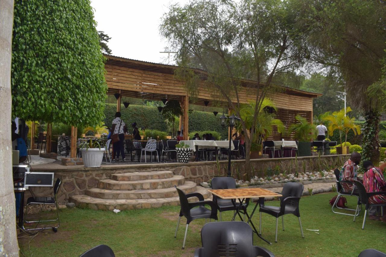 Acacia Hotel Mbarara Nyamitanga Екстериор снимка