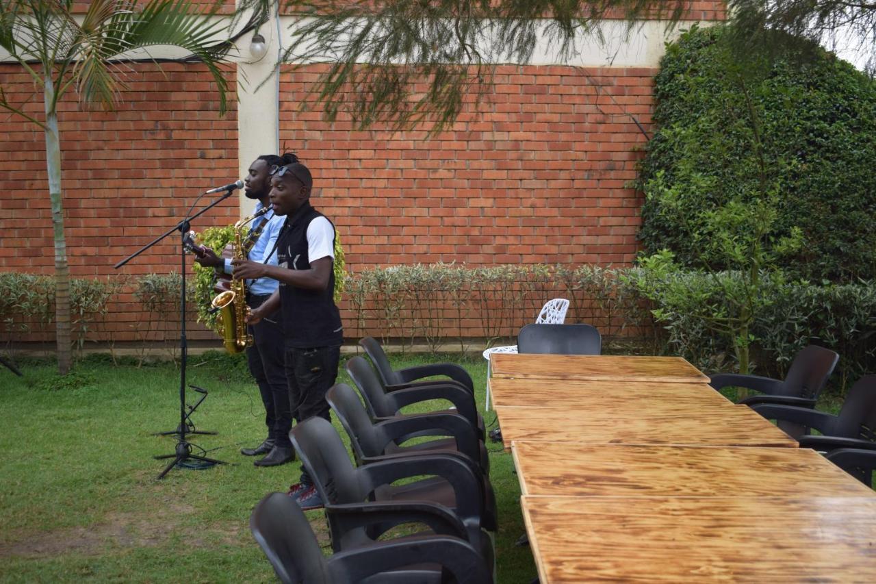 Acacia Hotel Mbarara Nyamitanga Екстериор снимка