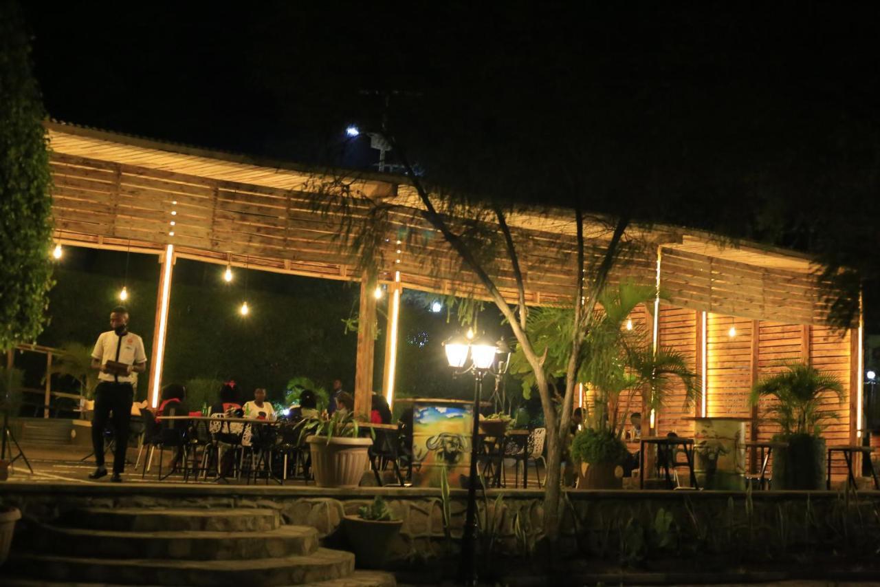 Acacia Hotel Mbarara Nyamitanga Екстериор снимка